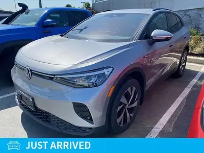 This Volkswagen ID.4 boasts a Electric engine powering this Automatic transmission. SILVERBIRD METAL...