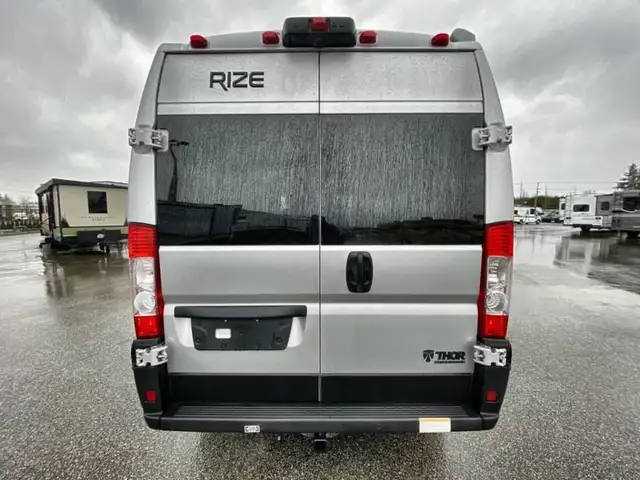 2025 Thor Rize 18M in RVs & Motorhomes in Abbotsford - Image 9