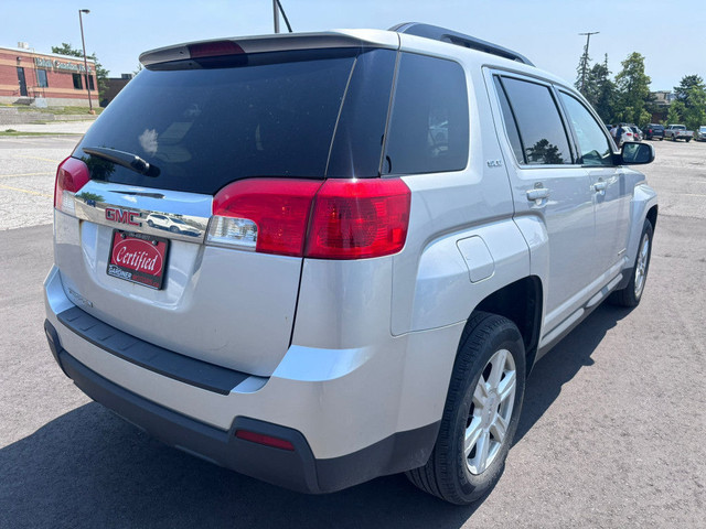 2015 GMC Terrain SL Front-wheel Drive Automatic in Cars & Trucks in Mississauga / Peel Region - Image 4