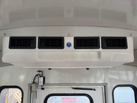 2014 GMC Savana 3500 12 Passenger Bus 6.0L V8 Gas RWD 158,419 KM Automatic Transmission Wheel Chair... (image 9)