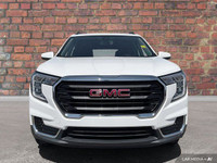Come see this 2024 GMC Terrain SLE before someone takes it home! *Get Your Money's Worth for this GM... (image 7)