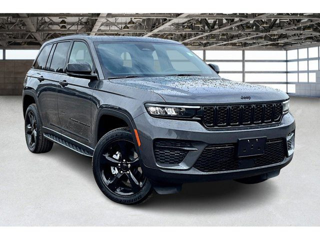 2025 Jeep Grand Cherokee Altitude in Cars & Trucks in Mississauga / Peel Region - Image 2