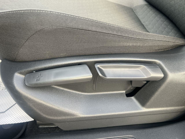 2020 Volkswagen Tiguan Trendline HEATED SEATS! BACKUP CAM! AP... in Cars & Trucks in Sudbury - Image 4