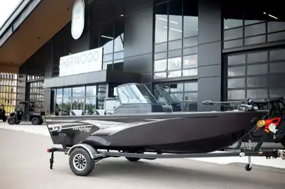 Includes Yamaha 90hp Vmax Engine & Trailer Factory Options: Helix 5 Terrova 80 Mooring Cover Spare T...