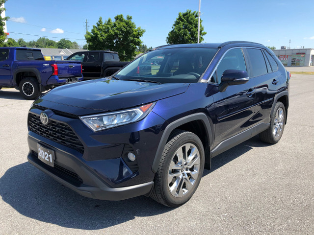 2021 Toyota RAV4 XLE AWD XLE ONE OWNER in Cars & Trucks in Belleville