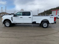 Super Duty F-350 SRW XLT 4WD Crew Cab 8' Box, 18" Aluminum Wheels, 6.7L V8 Turbo Diesel Engine, 10-S... (image 1)