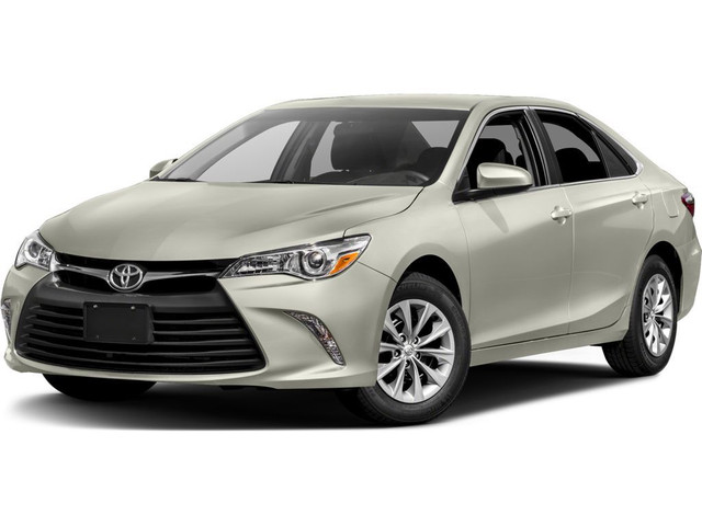 2016 Toyota Camry XLE NAVIGATION | KEYLESS ENTRY | MOONROOF in Cars & Trucks in City of Toronto