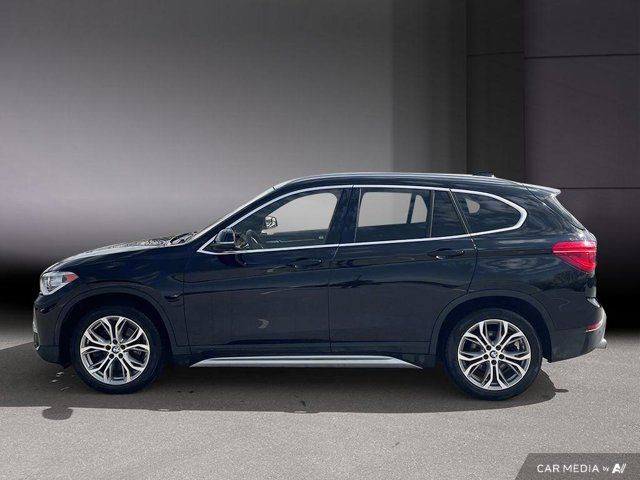 2019 BMW X1 xDrive28i | Panoramic Sunroof | Carplay | Brown in Cars & Trucks in Cambridge - Image 3