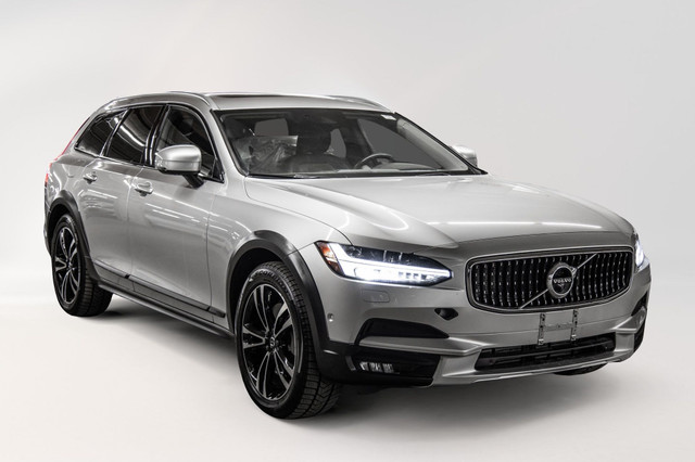 2019 Volvo V90 Cross Country T6 AWD R-Design R-Design Cuir Toit  in Cars & Trucks in City of Montréal - Image 3