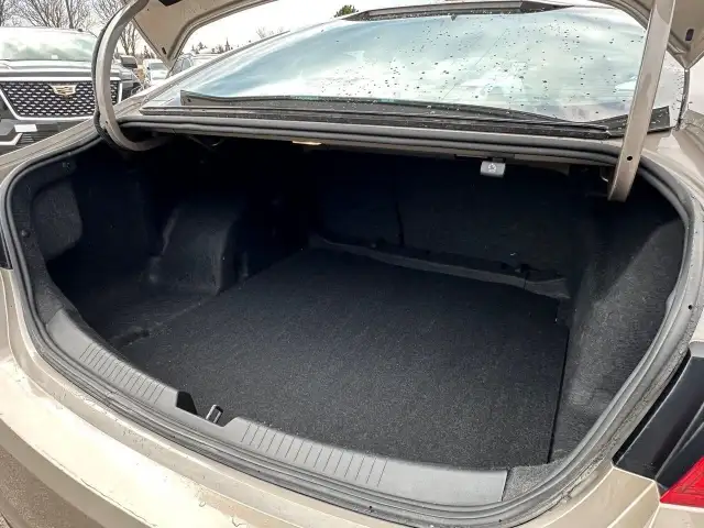 2022 Chevrolet Malibu RS 10 AIRBAGS|MID-SIZE|GREAT VALUE! in Cars & Trucks in City of Toronto - Image 20