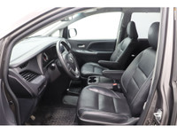 +Sièges en cuir / Leather interior +Sièges chauffants / Heated seats +Bluetooth +Hayon électrique /... (image 1)