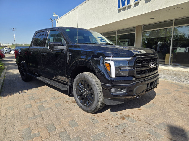 2025 Ford F-150 LARIAT | BLACK APP PKG | MOBILE OFF PKG | TOW PK in Cars & Trucks in Calgary - Image 2