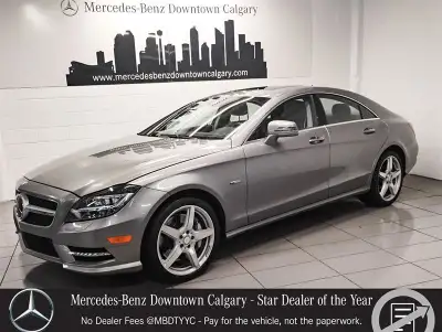 Locally Owned, Low Mileage, Serviced and Purchased with Mercedes Benz Downtown Calgary! Equipped wit...