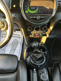 2015 MINI COOPER HARDTOP Certification included. HST and Licensing Extra FINANCING AVAILABLE Apply a... (image 9)