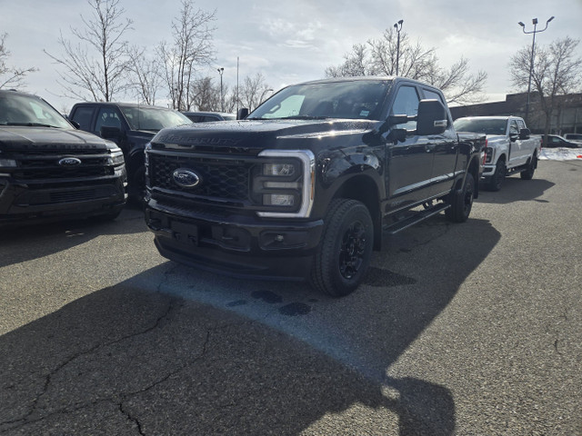 2025 Ford F-350 XL | STX APP PKG | XL OFF-ROAD PKG | 360 CAM PKG in Cars & Trucks in Calgary - Image 3
