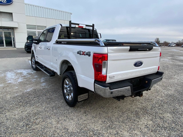  2018 Ford F-350 Lariat 4x4 Crew Cab in Cars & Trucks in Winnipeg - Image 3