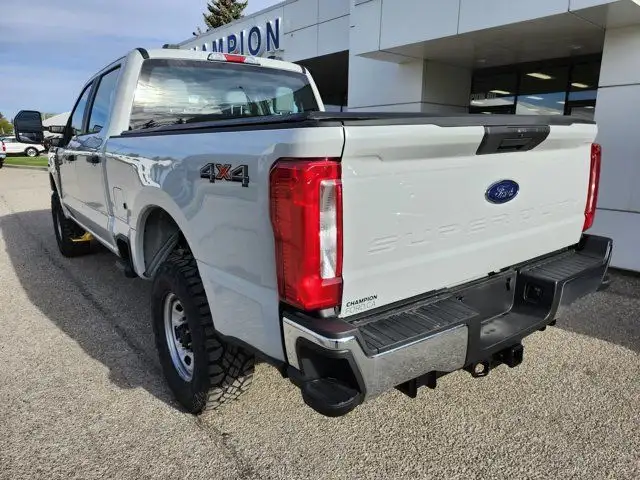 2025 Ford Super Duty F-350 SRW XL|OFF ROAD PKG|HD dans Autos et camions dans Calgary - Image 8
