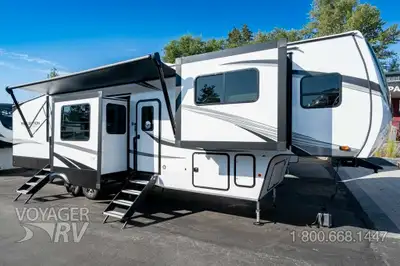 Located in Winfield, BC Call or Text 250-766-4607 Voyager RV Centre 1-800-668-1447 Peace of Mind Pac...