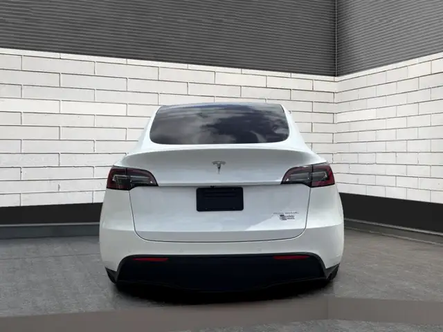 Tesla Model Y Long Range, AWD,Cuir 2021 à vendre in Cars & Trucks in Laval / North Shore - Image 5