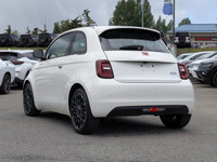 This FIAT 500e has a strong Electric engine powering this Automatic transmission. This FIAT 500e is... (image 4)