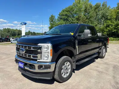 Engine: E: 6.7L 4V OHV PWR STROKE V8 T Safety Equipment ABS And Driveline Traction Control Side Impa...