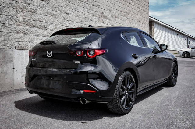 2022 Mazda Mazda3 Sport GT • SUNROOF • BOSE AUDIO • RED LEATHER in Cars & Trucks in Cornwall - Image 3