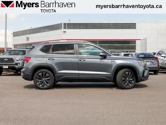 2022 Volkswagen Taos Comfortline 4MOTION - $193 B/W in Cars & Trucks in Ottawa - Image 3