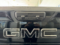 TOW HITCH, ADAPTIVE CRUISE CONTROL, RUNNING BOARDS/SIDE STEPS, NAVIGATION SYSTEM, PREMIUM SOUND SYST... (image 5)