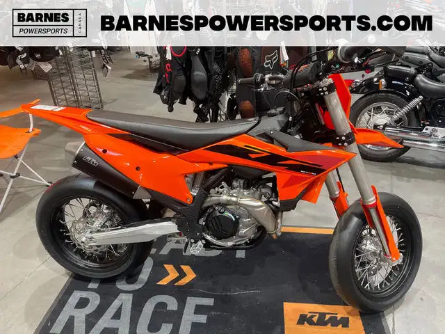 2025 KTM SMR 450 in Dirt Bikes & Motocross in Calgary - Image 2