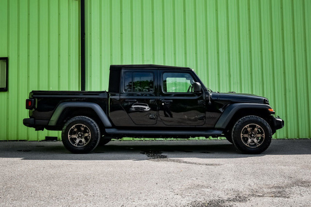 2020 Jeep Gladiator Sport S • HEATED SEATS/STEERING • REAR CAM in Cars & Trucks in Ottawa - Image 2