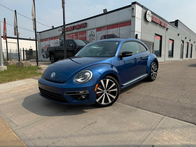 2014 Volkswagen Beetle Turbo 2L FWD in Cars & Trucks in Calgary