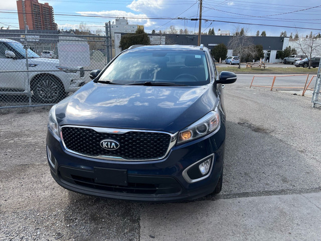 2016 Kia Sorento AWD 4dr 2.4L LX in Cars & Trucks in Calgary - Image 3