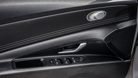 *Sunroof, Heated Seats, Heated Steering Wheel, Lane Keeping, Active Driver Assistance, Apple CarPlay... (image 8)