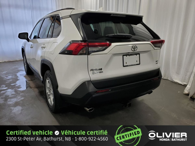 2019 Toyota RAV4 XLE AWD Siège Conducteur Electrique Toit Ouvran in Cars & Trucks in Bathurst - Image 4