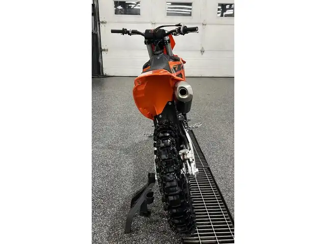 2025 KTM 450 SX-F in Dirt Bikes & Motocross in Granby - Image 4
