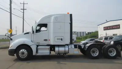 2018 KENWORTH T680 6X4 T/A SLEEPER TRUCK 6x4 Truck Tractor Amvic Licenced... New Arrival on the Lot....