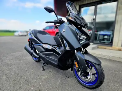 Yamaha XMAX 300 2024 Financement ultra rapide! BAS TAUX D'INTÉRET Le XMAX est le scooter sportif ult...