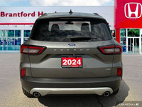 Experience the efficiency and versatility of this 2024 Ford Escape PHEV, boasting a powerful 2.5L At... (image 4)