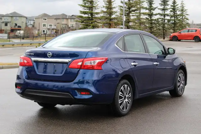 2019 Nissan Sentra in Cars & Trucks in Calgary - Image 8
