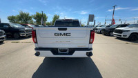 Odometer is 4315 kilometers below market average! This GMC Sierra 1500 is equipped with: Cloth Seats... (image 9)