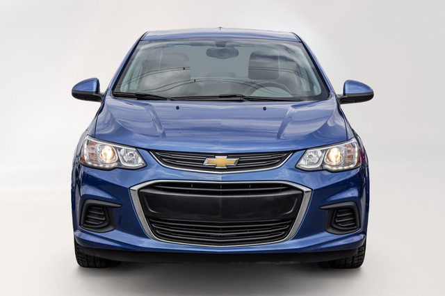 2017 Chevrolet Sonic LT / Groupe Electrique / Bluetooth / Cruise in Cars & Trucks in City of Montréal - Image 2
