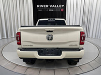 ALLOY WHEELS, NAVIGATION SYSTEM, HEATED FRONT SEATS, VENTILATED FRONT SEATS, HEATED STEERING WHEEL,... (image 3)