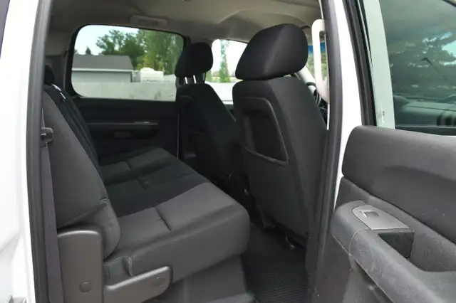 2012 GMC Sierra 1500 ***RARE HYBRID, ONLY HAS 61,000KM*** dans Autos et camions dans Calgary - Image 23
