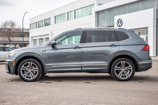  2020 Volkswagen Tiguan Highline in Cars & Trucks in Edmonton - Image 2