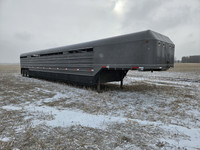 2002 Blue Hills 53 Ft. Ground Load, Stock Trailer