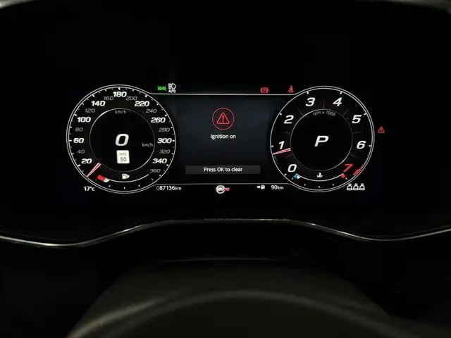 2021 Jaguar F-PACE SVR AWD CUIR CHAUFFANT/VENTILE CAM360 NAV TOI in Cars & Trucks in Laval / North Shore - Image 16