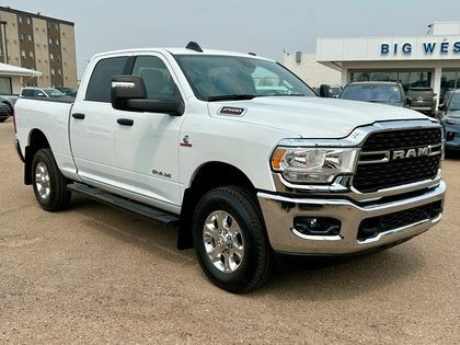 2024 Ram 2500 BIG HORN 4X4 CREW CAB *LOW KMS* w/CUMMINS DIESEL in Cars & Trucks in Edmonton