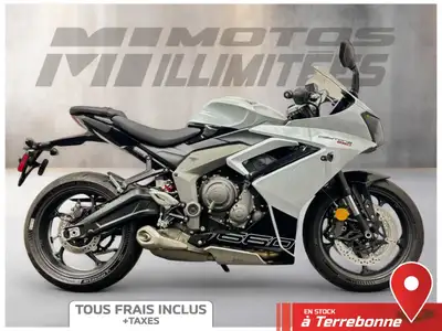 Véhicule na pas rouler a l'état neufTRIUMPH DAYTONA 660 2025 Blanc 0 km au compteur. Motos Illimitée...