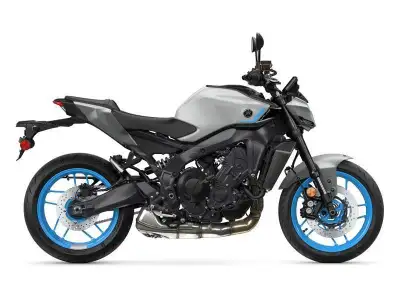 2025 Yamaha MT-09 2025 YAMAHA MT-09 LIBÉREZ VOTRE CÔTÉ OBSCUR! Un châssis compact et agile procure u...