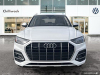 This Audi Q5 boasts a Intercooled Turbo Gas/Electric I-4 2.0 L/121 engine powering this Automatic tr... (image 7)